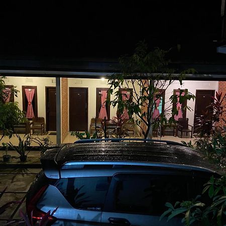 Watukarung Sackstone Guesthouse Kalak Екстер'єр фото